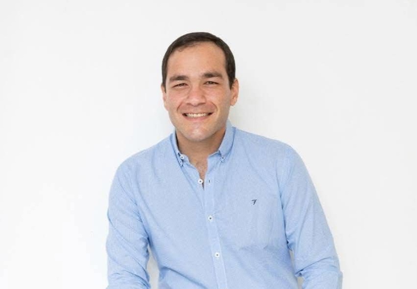 “Hoy muchos ciudadanos están mirando más a los liderazgos que a los partidos”